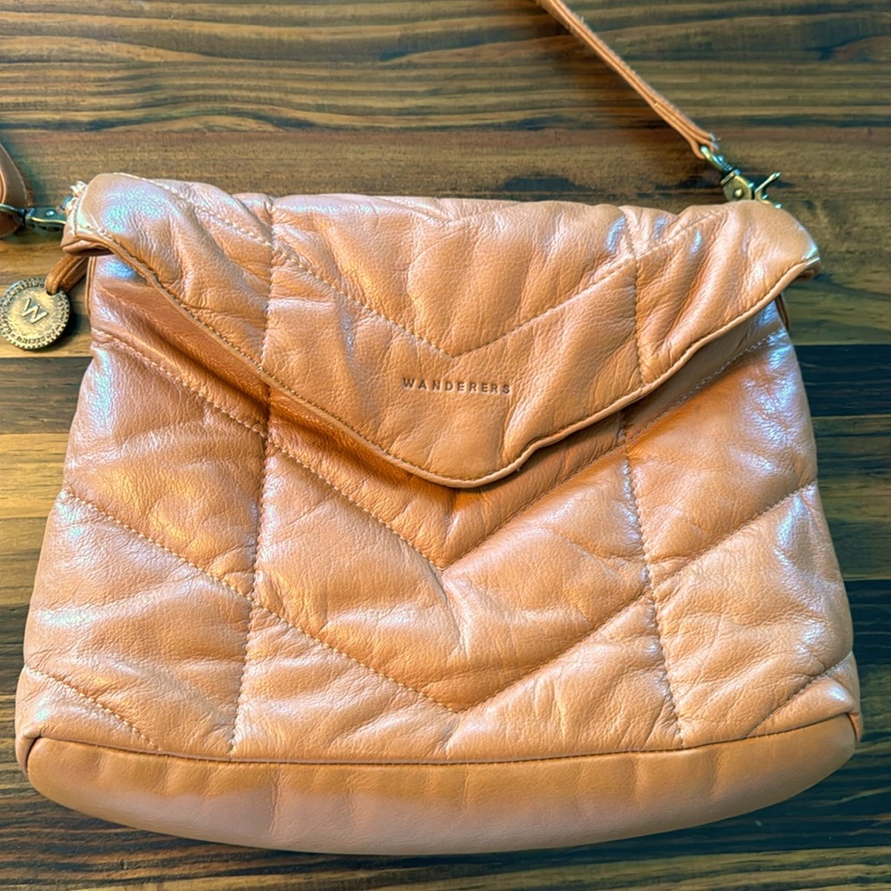 Wanderer crossbody real leather purse. Used only once.